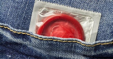 Fafanje brez kondoma Kurba Bo